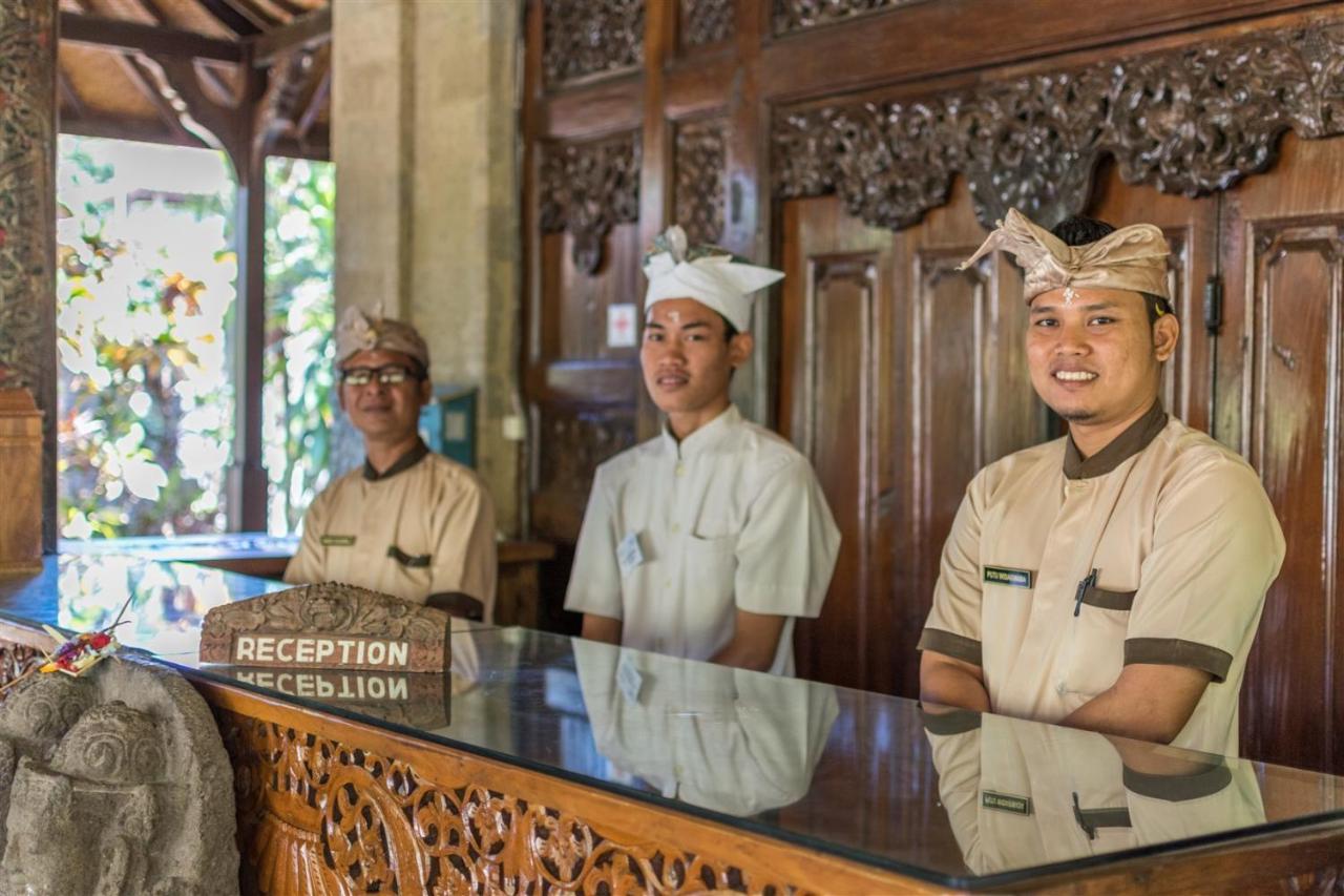 Hotel Pondok Sari Beach & Spa Resort Пемутеран Екстер'єр фото